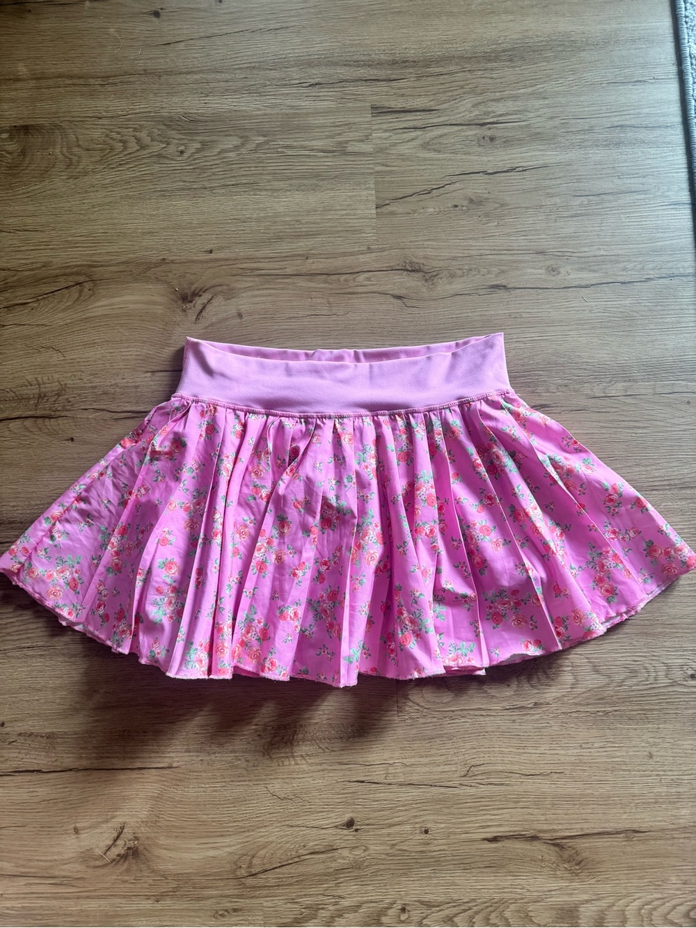 Altard State revival Pink Floral Pleated athletic skirt